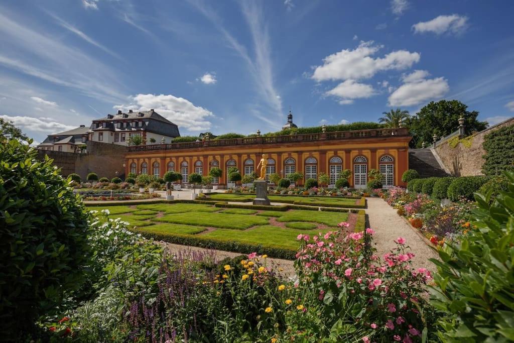 Kuenstler Ferienwohnung Am Weilburger Schloss, Marktplatz 9 Екстер'єр фото